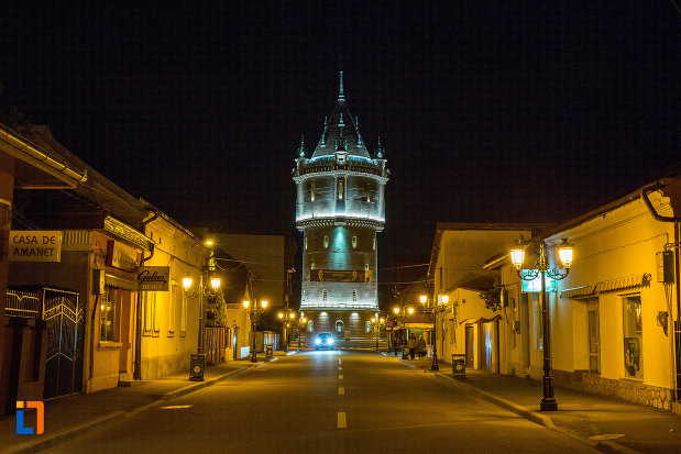 fotografie-cu-castelul-de-apa-din-drobeta-turnu-severin-judetul-mehedinti-noaptea.jpg