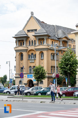 fotografie-cu-fostul-camin-al-ucenicilor-romani-avram-iancu-azi-i-t-m-din-targu-mures-judetul-mures.jpg