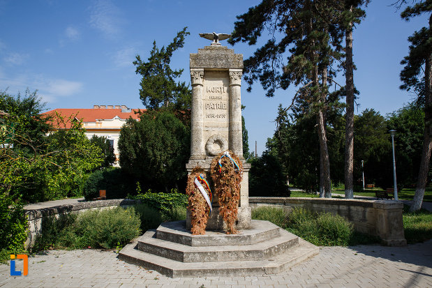 fotografie-cu-monumentul-eroilor-din-ciacova-judetul-timis.jpg