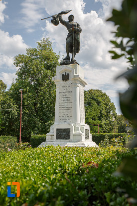 fotografie-cu-monumentul-eroilor-din-zimnicea-judetul-teleorman.jpg
