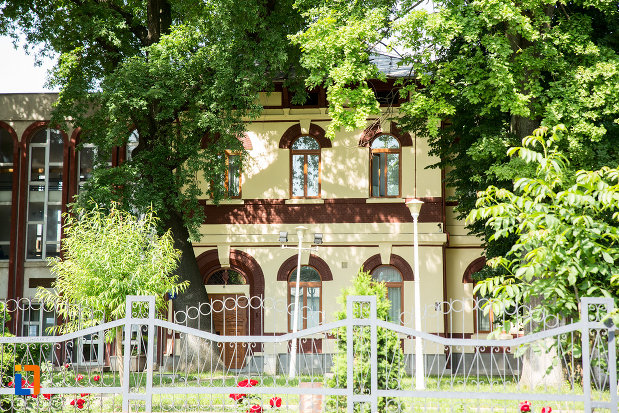 gard-de-la-scoala-tip-spiru-haret-azi-colegiul-vasile-alecsandri-din-galati-judetul-galati.jpg