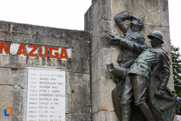 grupul-statuar-drept-monumentul-eroilor-din-azuga-judetul-prahova.jpg