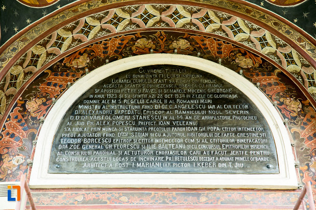 hramul-de-la-biserica-sf-apostoli-si-sf-gheorghe-din-caracal-judetul-olt.jpg