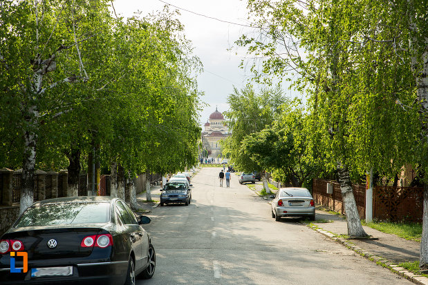 imagine-cu-ansamblul-monumental-calea-eroilor-din-targu-jiu-judetul-gorj.jpg
