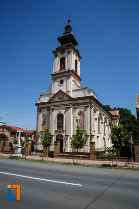 imagine-cu-biserica-ortodoxa-nasterea-maicii-domnului-din-sannicolau-mare-judetul-timis.jpg