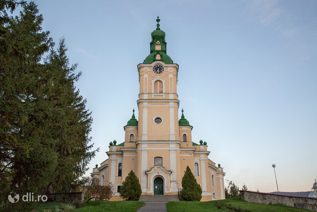 imagine-cu-biserica-reformata-din-zalau-judetul-salaj.jpg