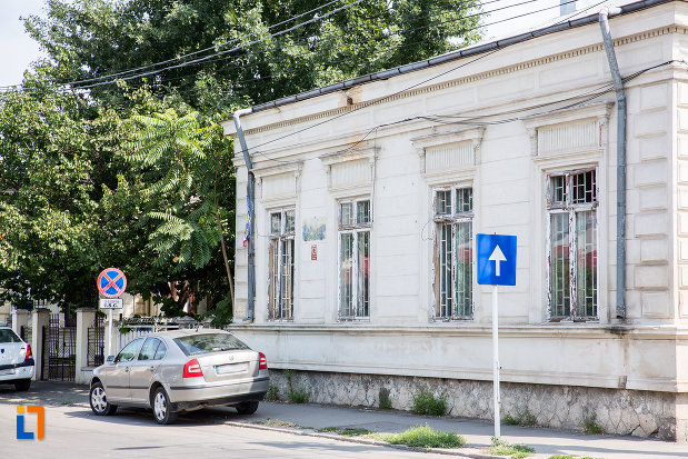 imagine-cu-casa-fosta-administratie-financiara-municipala-din-calarasi-judetul-calarasi.jpg