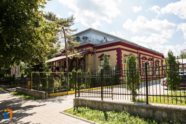 imagine-cu-casa-monument-istoric-din-dorohoi-judetul-botosani.jpg