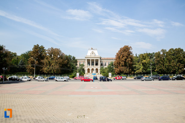 imagine-cu-fosta-prefectura-din-calarasi-judetul-calarasi.jpg