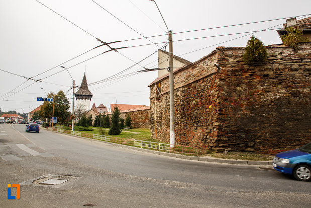 imagine-cu-latura-de-sud-bastionul-blanarilor-turnul-de-poarta-forkesch-curtine-fragmente-a-cetatii-din-medias-judetul-sibiu.jpg