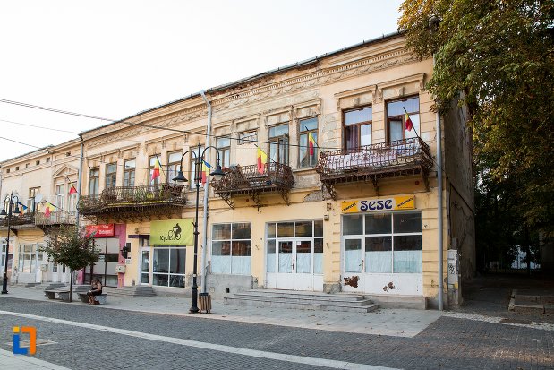 imagine-cu-locul-unde-a-fost-casa-lui-gheorghe-eminovici-casa-natala-a-lui-mihai-eminescu-din-botosani-judetul-botosani.jpg