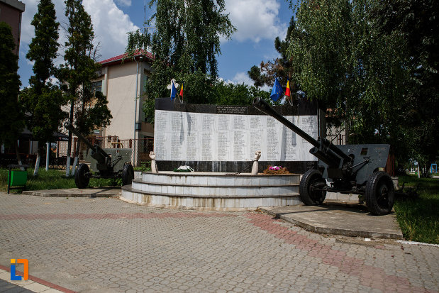 imagine-cu-monumentul-eroilor-din-gataia-judetul-timis.jpg