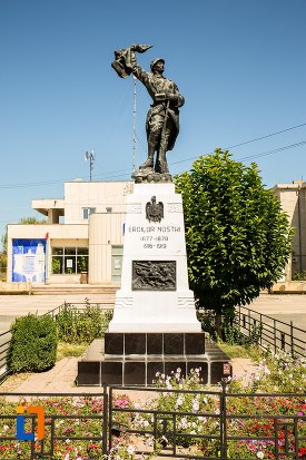 imagine-cu-monumentul-eroilor-din-ianca-judetul-braila.jpg
