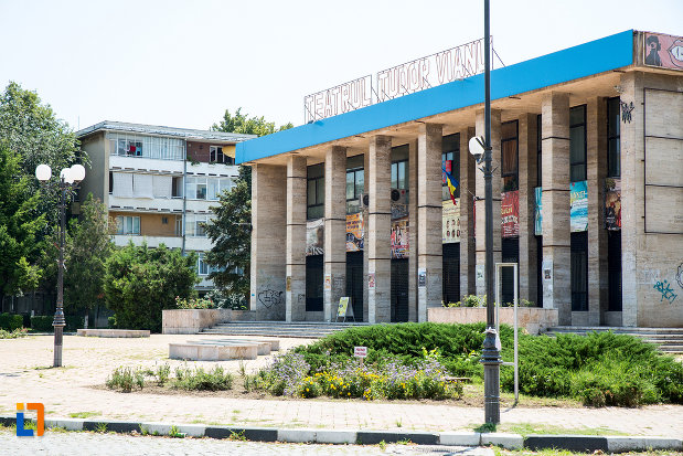 imagine-cu-teatrul-valah-din-giurgiu-judetul-giurgiu.jpg