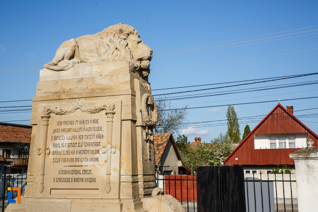 imagine-din-lateral-cu-monumentul-eroilor-revolutiei-de-la-1848-1849-din-sebes-judetul-alba.jpg