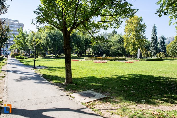 imagine-din-parcul-nicolae-titulescu-din-brasov-judetul-brasov.jpg
