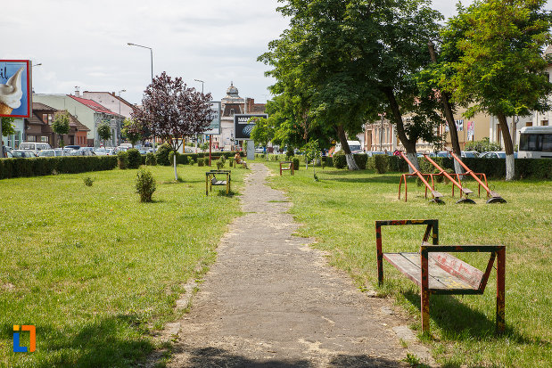 imagine-din-parcul-republicii-din-targu-mures-judetul-mures.jpg