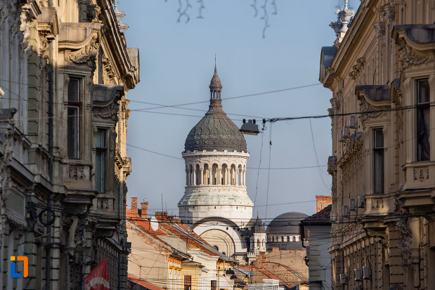 imagine-indepartata-cu-catedrala-ortodoxa-a-vadului-feleacului-si-clujului-din-cluj-napoca-judetul-cluj.jpg