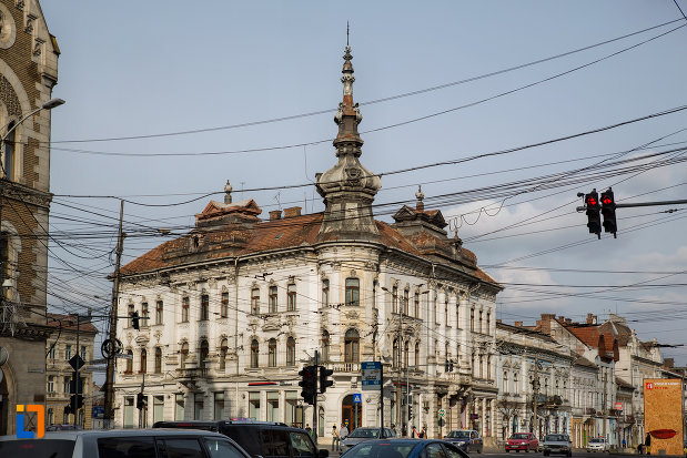imagine-indepartata-cu-palatul-babos-din-cluj-napoca-judetul-cluj.jpg