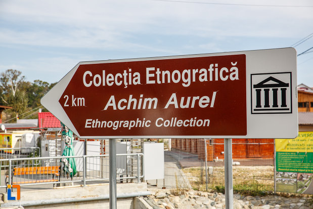 indicator-cu-muzeul-etnografic-achim-aurel-din-ocna-sibiului-judetul-sibiu.jpg