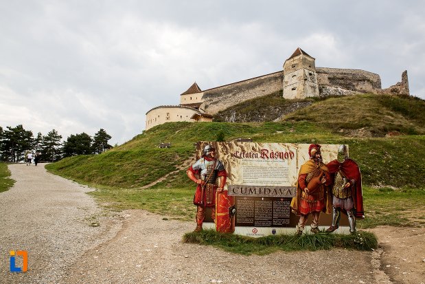 informatii-despre-cetatea-rasnov-judetul-brasov.jpg