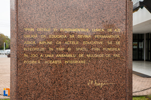 inscriptie-de-pe-statuia-lui-iosif-constantin-dragan-din-lugoj-judetul-timis.jpg
