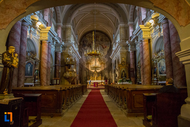 interiorul-de-la-biserica-parohiala-evanghelica-sf-maria-din-sibiu-judetul-sibiu.jpg