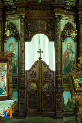 interiorul-de-la-biserica-sf-nicolae-din-slatina-judetul-olt.jpg