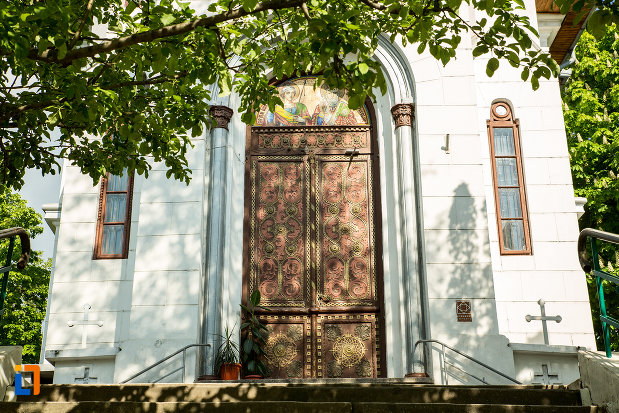intrare-in-orasul-calarasi-judetul-calarasirea-in-biserica-sf-gheorghe-din-slatina-judetul-olt.jpg