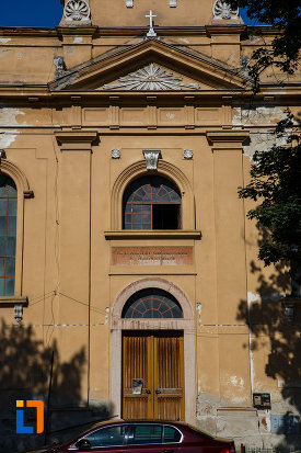 intrarea-in-biserica-evanghelica-lutherana-din-timisoara-judetul-timis.jpg