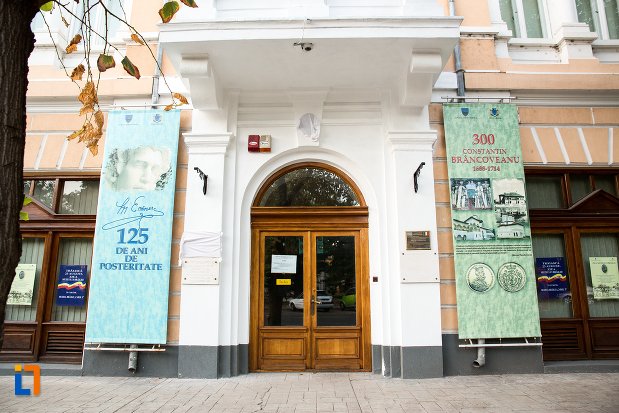 intrarea-in-muzeul-brailei-judetul-braila.jpg