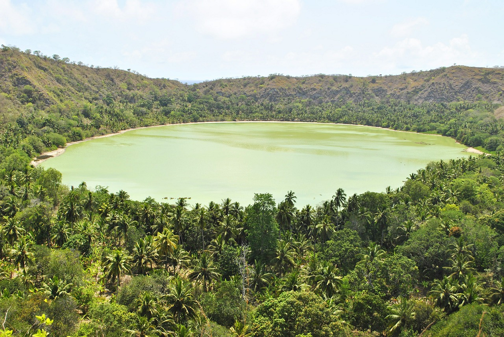 lacul Dziani