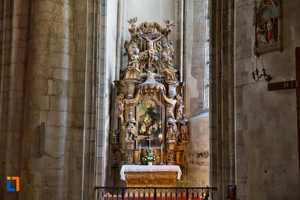 loc-de-rugaciune-din-biserica-sfantul-mihail-din-cluj-napoca-judetul-cluj.jpg