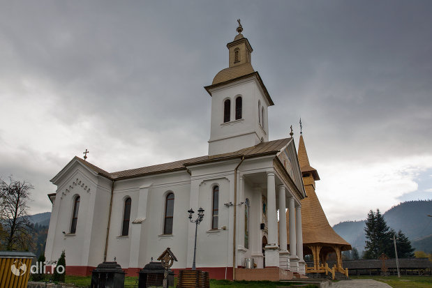 manastirea-adormirea-maicii-domnului-din-moisei-judetul-maramures.jpg