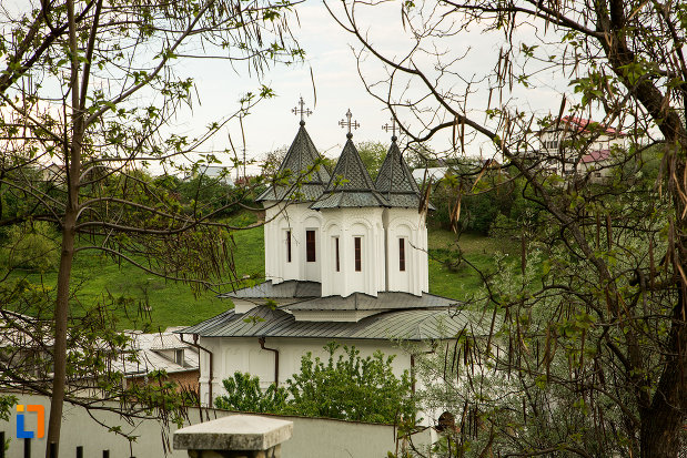 manastirea-clocociov-din-slatina-judetul-olt-vazuta-de-sus.jpg