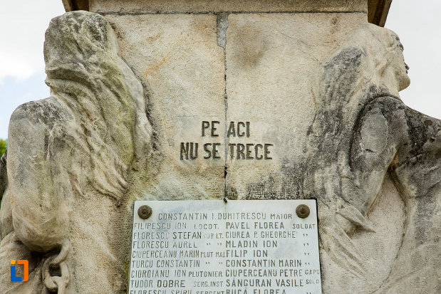 mesaj-de-pe-monumentul-eroilor-din-calafat-judetul-dolj.jpg