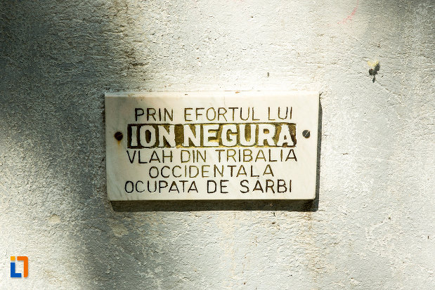 mesaj-de-pe-monumentul-fetitei-erou-marita-din-calafat-judetul-dolj.jpg