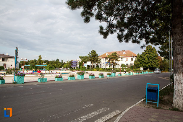 monument-din-orasul-harsova-judetul-constanta.jpg