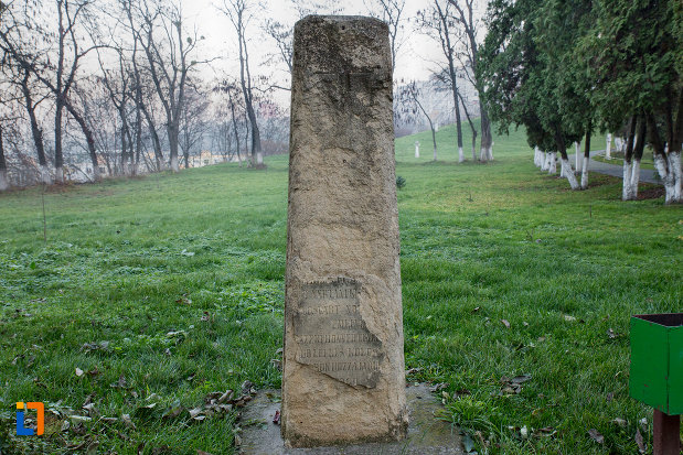 monument-langa-biserica-romano-catolica-calvaria-din-cluj-napoca-judetul-cluj.jpg
