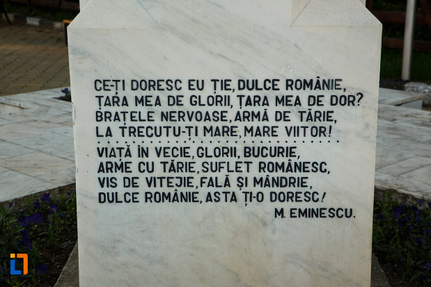 monumentul-eroilor-din-horezu-judetul-valcea-versuri-de-mihai-eminescu.jpg