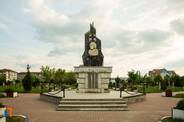 monumentul-eroilor-din-motru-judetul-gorj.jpg