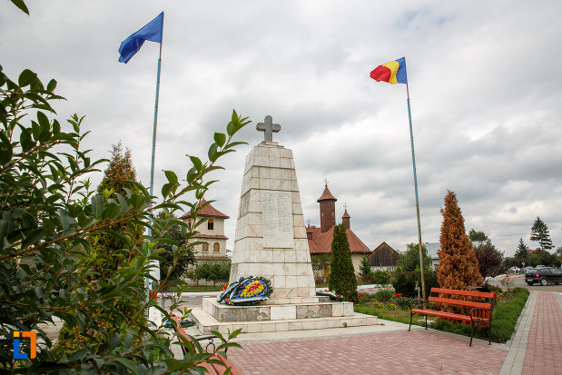 monumentul-eroilor-din-orasul-milisauti-judetul-suceava.jpg