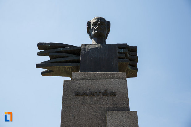 monumentul-lui-bartok-bela-din-sannicolau-mare-judetul-timis-partea-de-sus.jpg