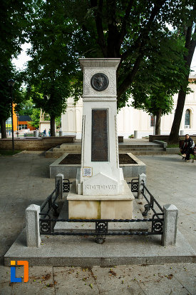 monumentul-unirii-principatelor-din-focsani-judetul-vrancea.jpg