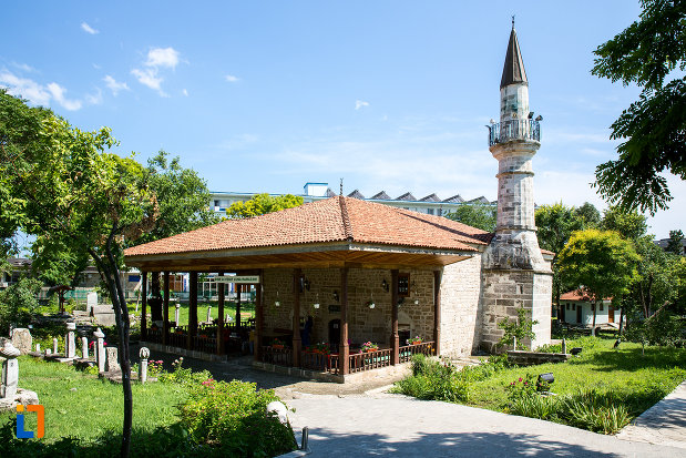 moscheea-esmahan-sultan-din-mangalia-judetul-constanta.jpg