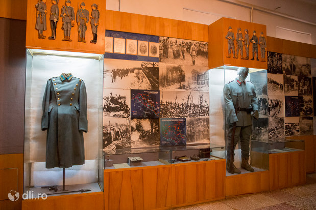 obiecte-militare-muzeul-militar-din-oradea-judetul-bihor.jpg