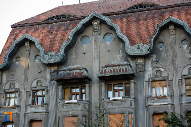 palatul-dauerbach-din-timisoara-judetul-timis-imagine-cu-partea-de-sus.jpg