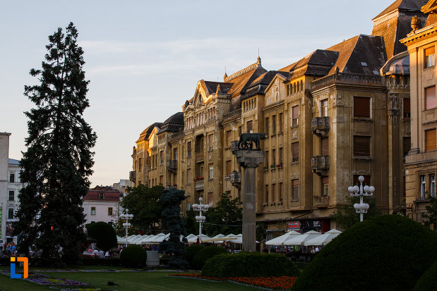 palatul-loffler-din-timisoara-judetul-timis-vazut-din-departare.jpg