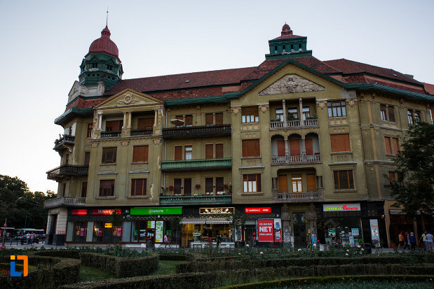 palatul-szechenyi-din-timisoara-judetul-timis-imagine-din-lateral.jpg
