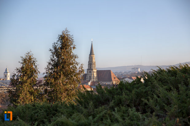 panorama-cu-biserica-sfantul-mihail-din-cluj-napoca-judetul-cluj.jpg